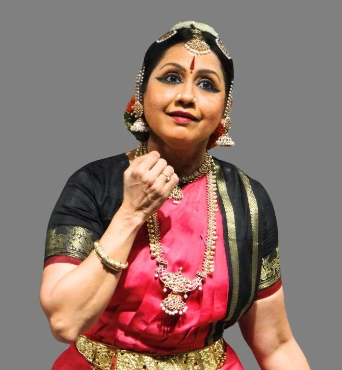 Bharatanatyam dancer Roja Kannan in performance costume
