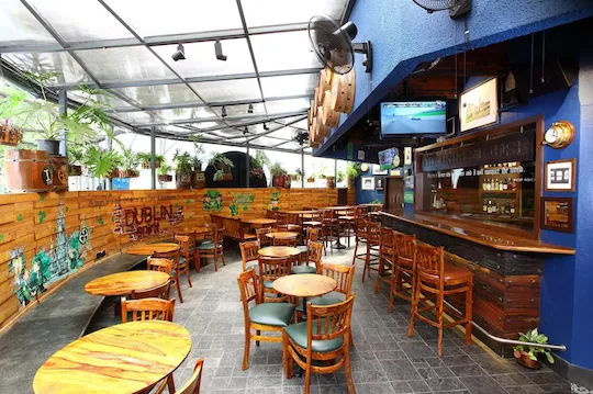 The Irish House - Pali Hill: Bandra, Mumbai